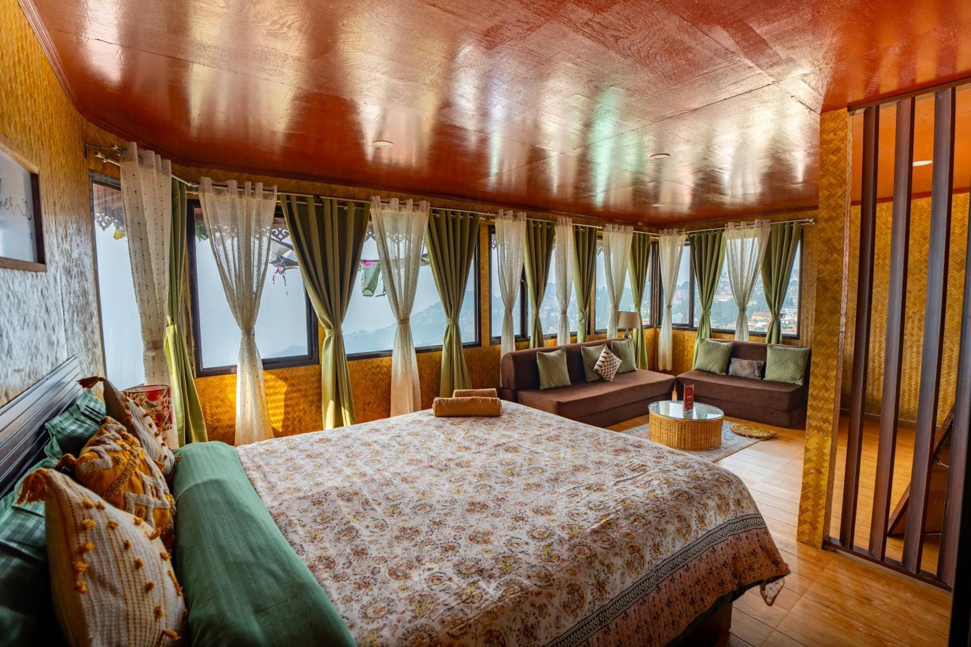 Monratino Himadrie -2 Mins Walk From Mall Road - All Rooms Have Kanchenjunga Mountain View Дарджилінг Екстер'єр фото