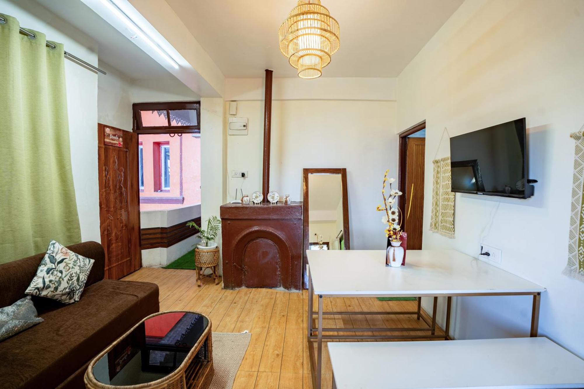 Monratino Himadrie -2 Mins Walk From Mall Road - All Rooms Have Kanchenjunga Mountain View Дарджилінг Екстер'єр фото