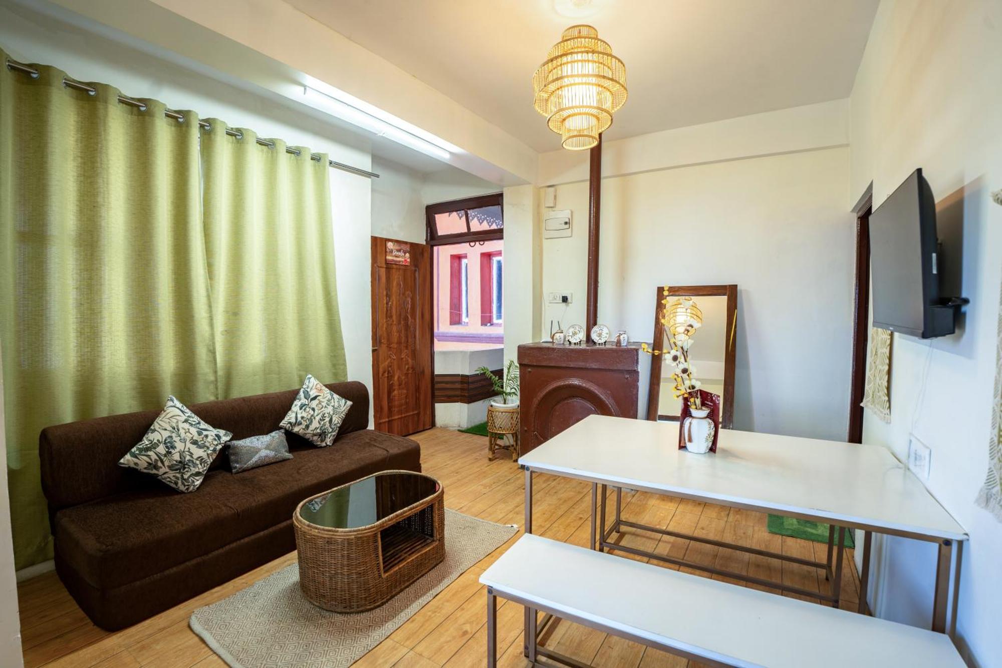 Monratino Himadrie -2 Mins Walk From Mall Road - All Rooms Have Kanchenjunga Mountain View Дарджилінг Екстер'єр фото
