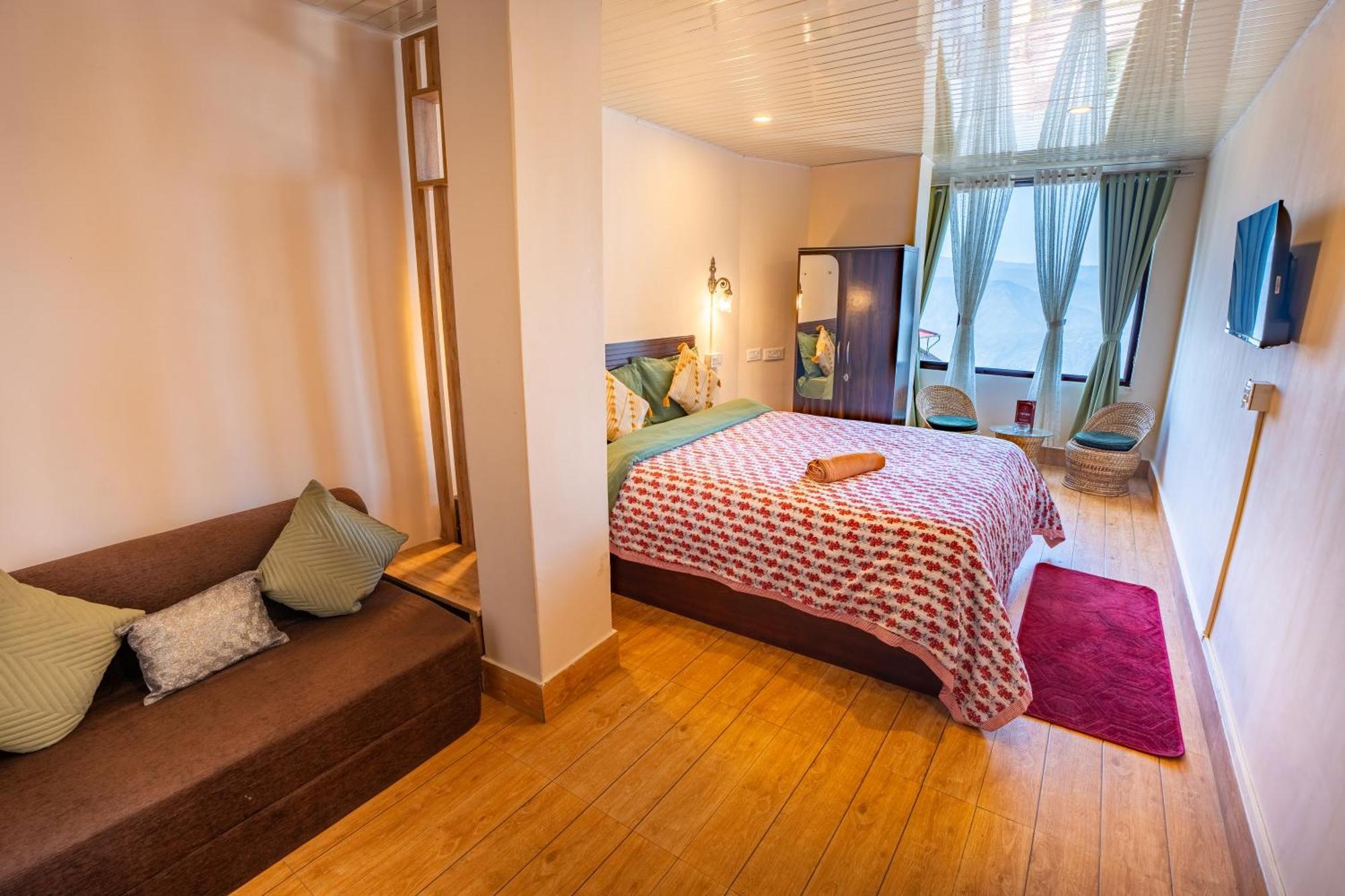 Monratino Himadrie -2 Mins Walk From Mall Road - All Rooms Have Kanchenjunga Mountain View Дарджилінг Екстер'єр фото